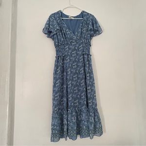 Max studio blue dress short sleeve midi ruffle